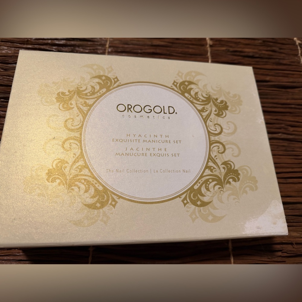 NEW Sealed Oro Gold Hyacinth Exquisite Manicure Set: The Nail Collection